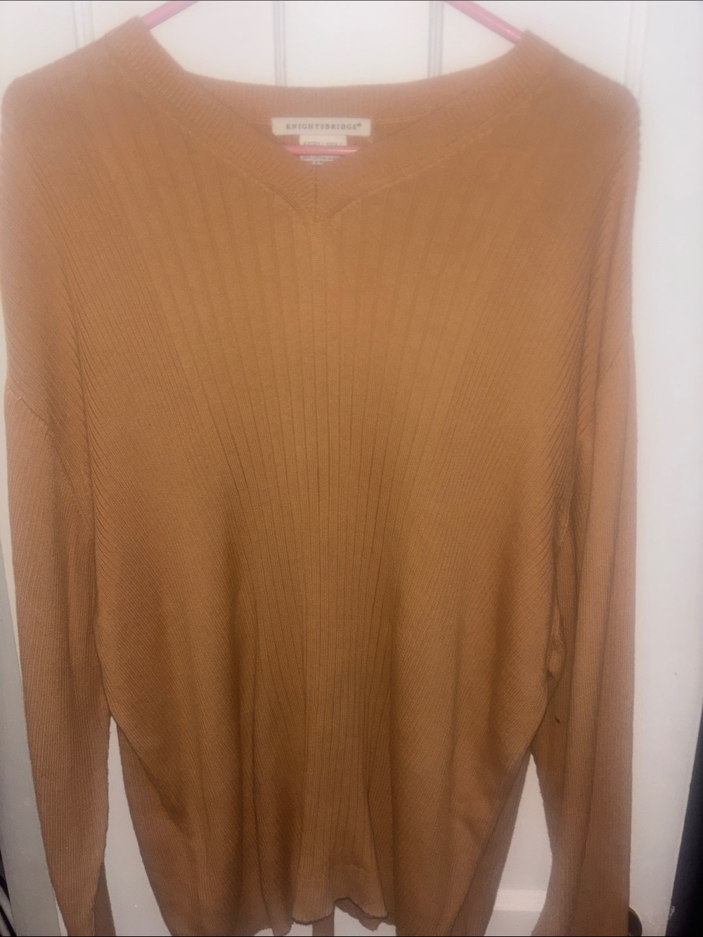 Lightweight V-Neck Ribbed Sweater in Light Brown